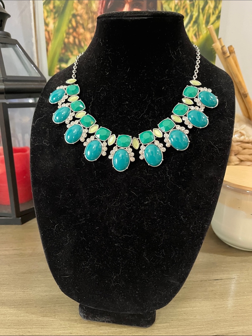 LIA SOPHIA 2012 KIMBERLY CLAIRE BIB STATEMENT NECKLACE GREEN